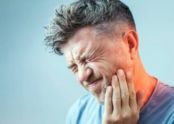 Pain After Dental Implants: Normal Timelines & Relief