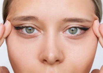 Kanthoplastik in der Türkei: Kosten, OP & Mandelaugen